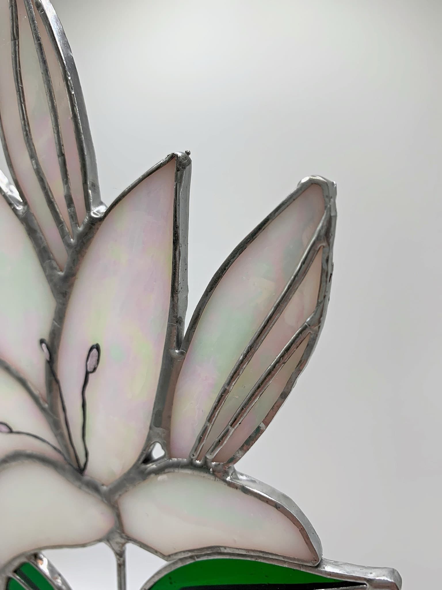 Лилия на подставке preview 3